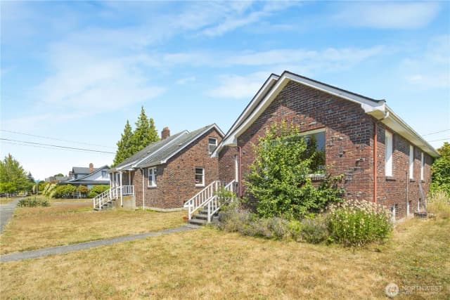Property photo for 1505 Oakes Avenue, Everett photo 2