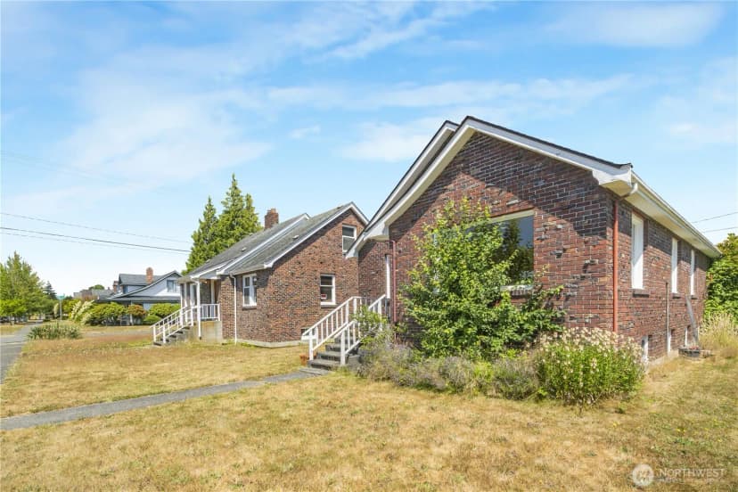 Property photo for 1505 Oakes Avenue, Everett photo 2