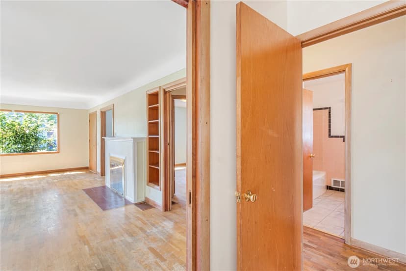 Property photo for 1505 Oakes Avenue, Everett photo 12