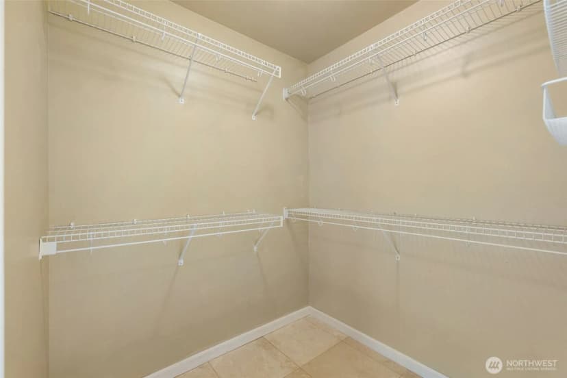 Property photo for 20620 119th Avenue Se, Kent photo 24