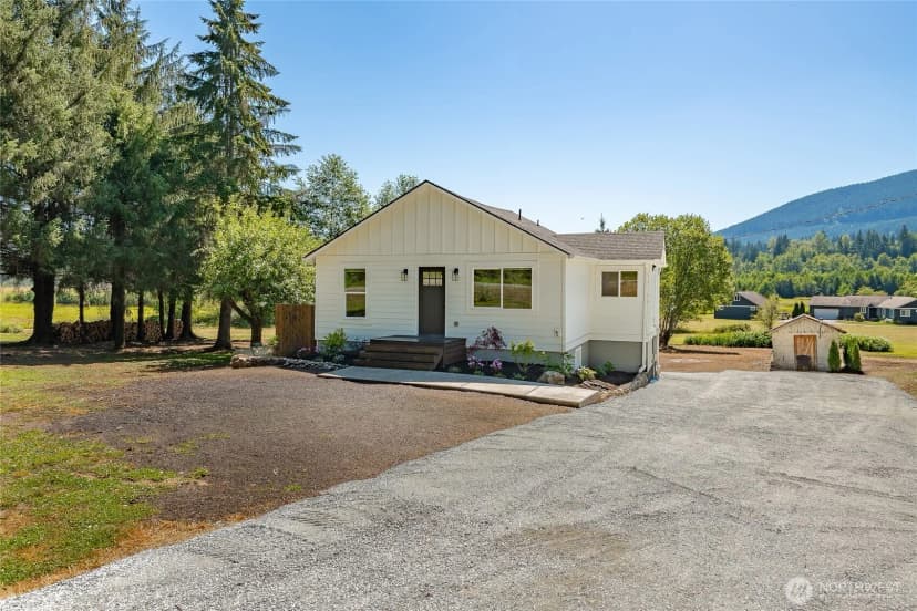 Property photo for 1064 Old Highway 99, Bellingham photo 5