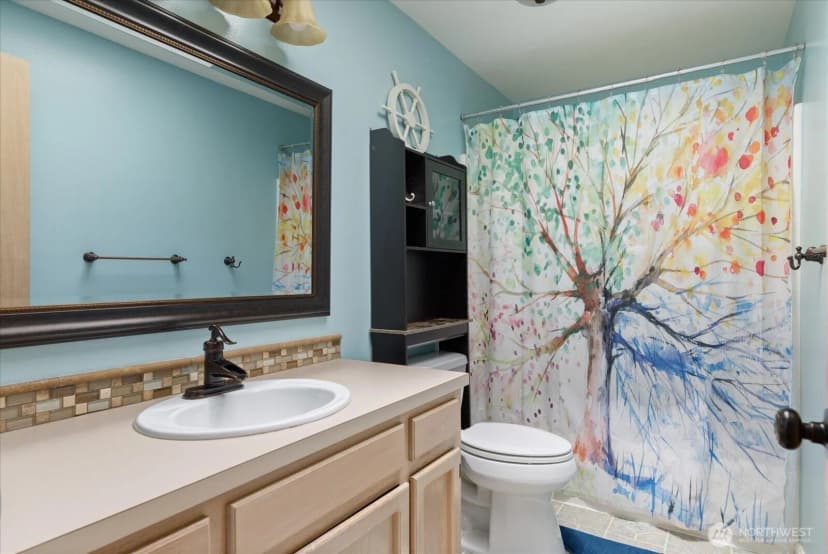 Property photo for 1162 Sw 2nd Avenue, Oak Harbor photo 16