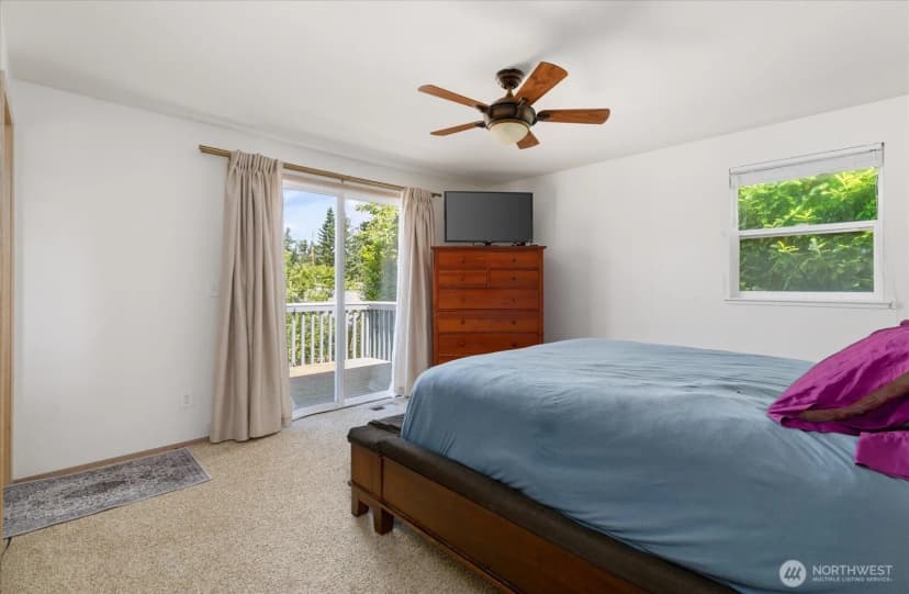 Property photo for 1162 Sw 2nd Avenue, Oak Harbor photo 18