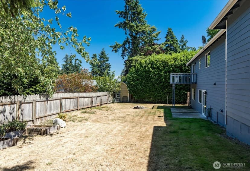Property photo for 1162 Sw 2nd Avenue, Oak Harbor photo 31