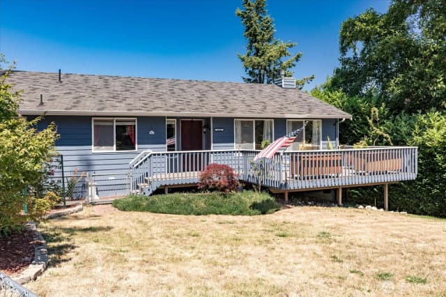 Property photo for 1162 Sw 2nd Avenue, Oak Harbor photo 2