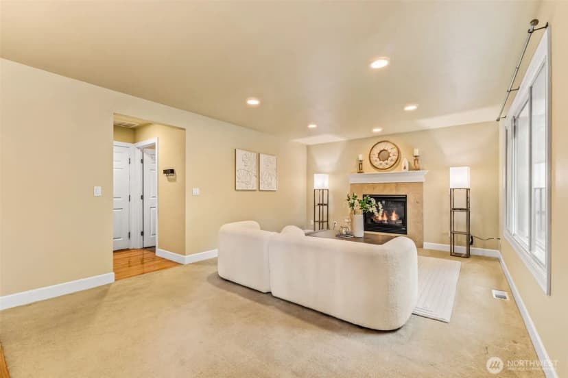 Property photo for 12106 Ne 105th Street, Kirkland photo 15