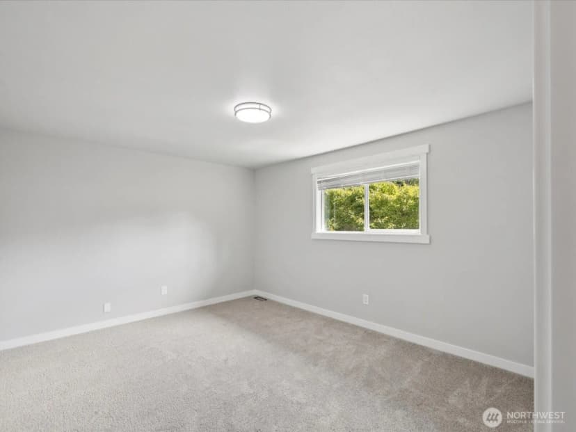 Property photo for 652 Sw Judson Drive, Oak Harbor photo 27
