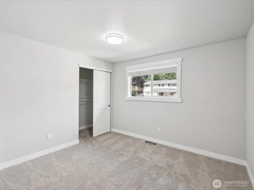 Property photo for 652 Sw Judson Drive, Oak Harbor photo 24