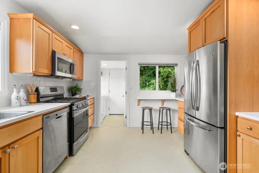 Property photo for 4160 Sw Orchard Street, Seattle photo 10
