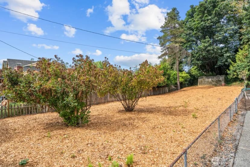 Property photo for 4160 Sw Orchard Street, Seattle photo 23
