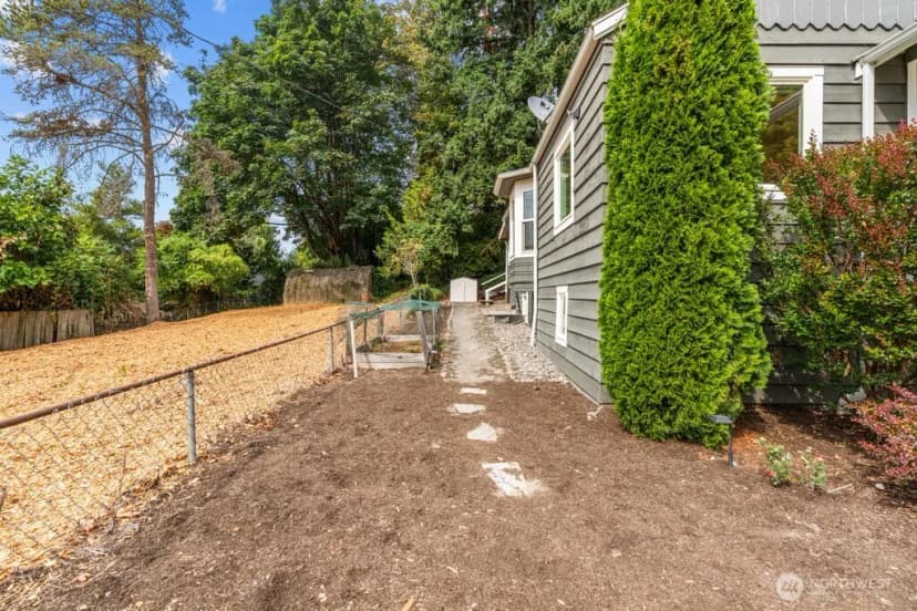 Property photo for 4160 Sw Orchard Street, Seattle photo 22