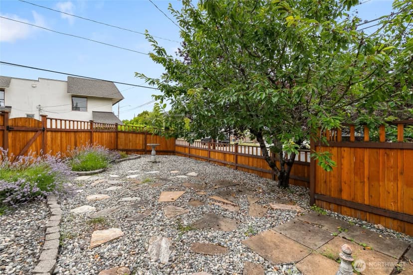 Property photo for 2400 Williams Street, Bellingham photo 6