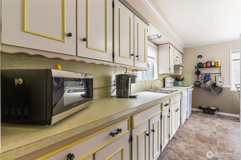 Property photo for 2400 Williams Street, Bellingham photo 15