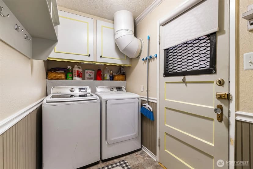 Property photo for 2400 Williams Street, Bellingham photo 16