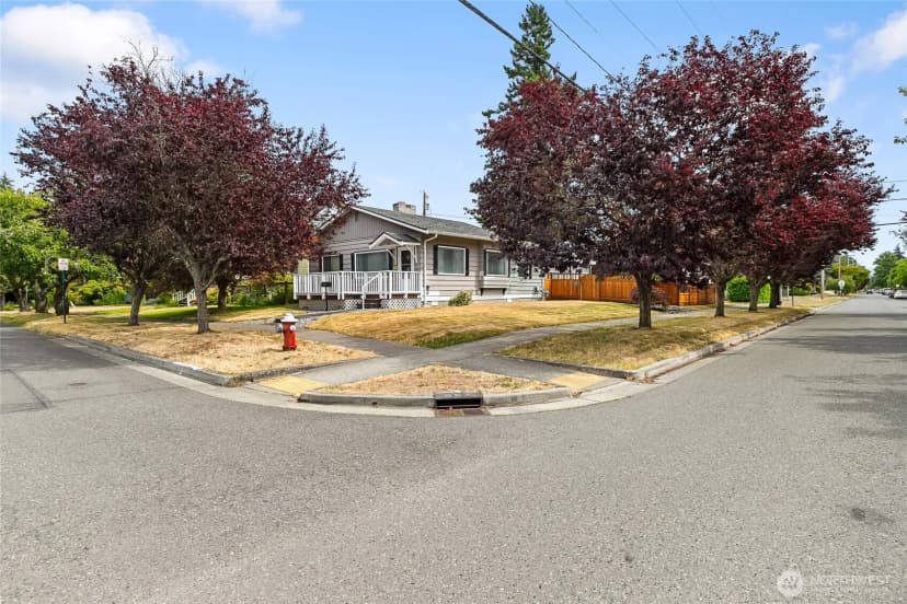 Property photo for 2400 Williams Street, Bellingham photo 5