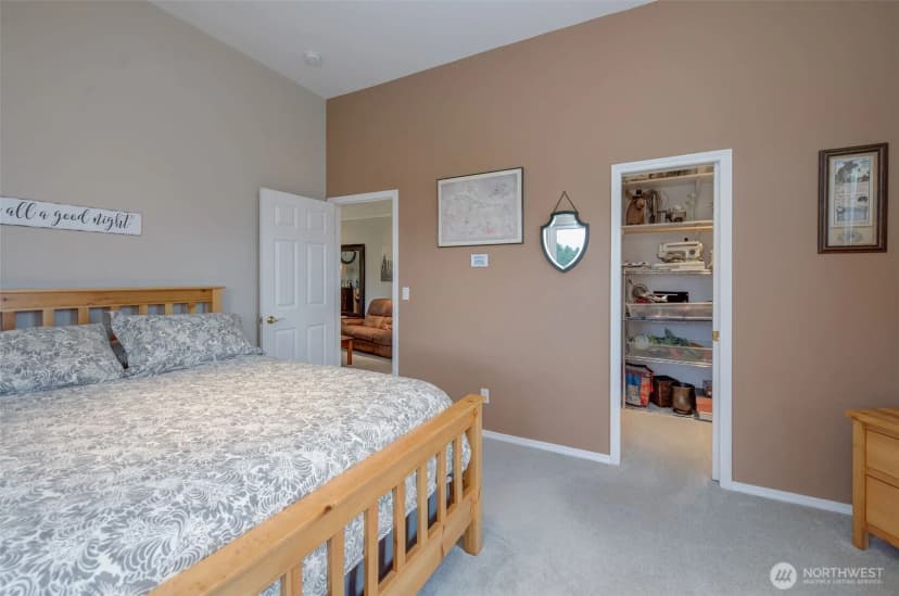 Property photo for 2045 8th Street Ne, East Wenatchee photo 28