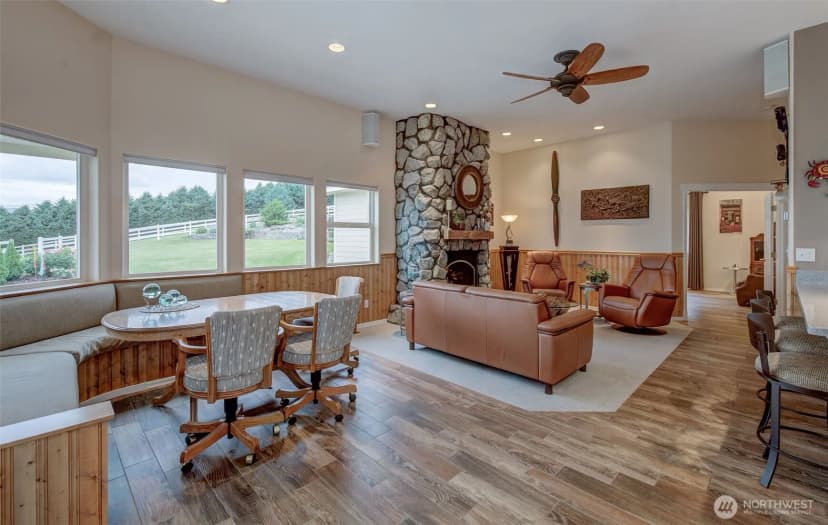 Property photo for 2045 8th Street Ne, East Wenatchee photo 14