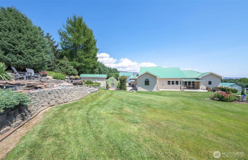 Property photo for 2045 8th Street Ne, East Wenatchee photo 40
