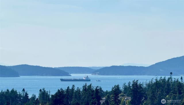 Property photo for 4810 Yorkshire Drive, Anacortes photo 3