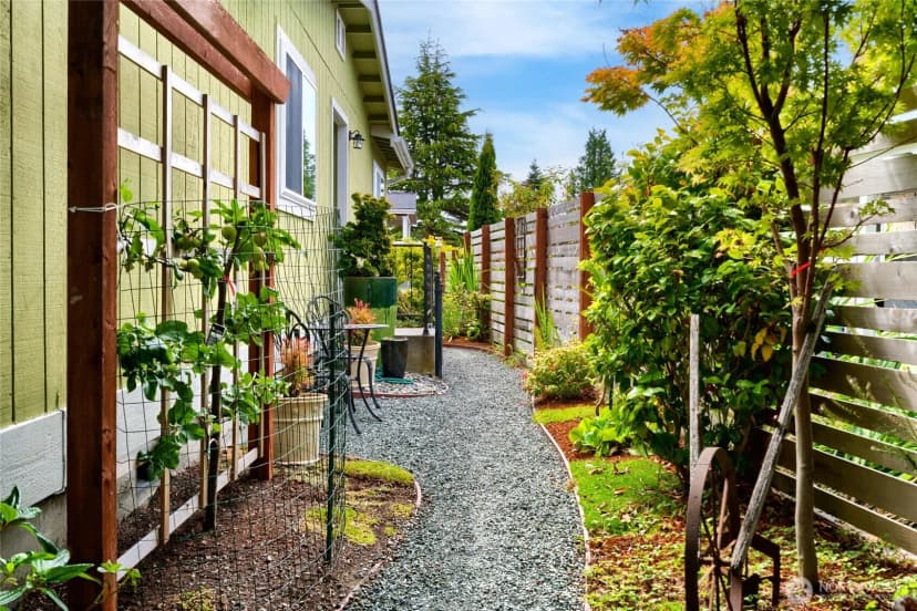 Property photo for 4810 Yorkshire Drive, Anacortes photo 23