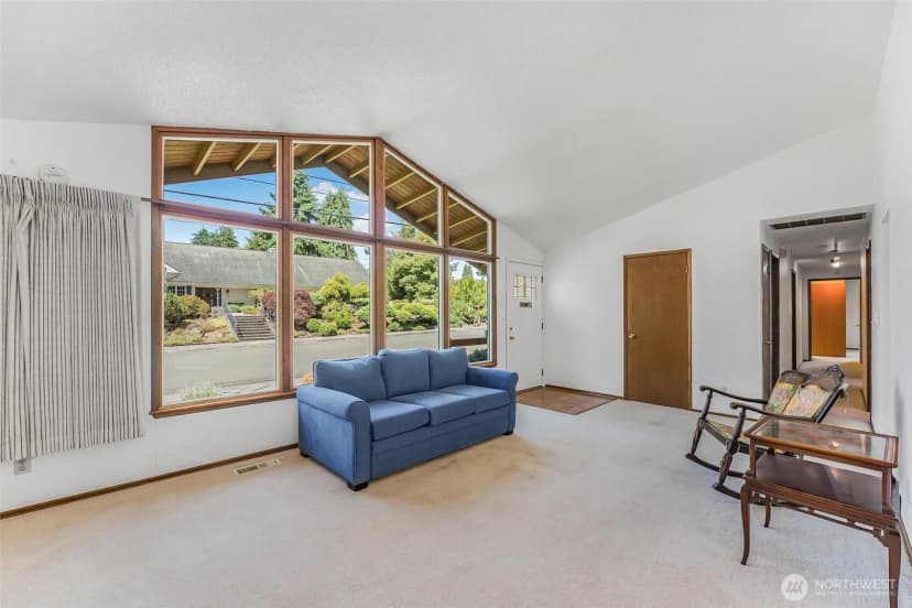 Property photo for 922 Plymouth Street Sw, Olympia photo 3