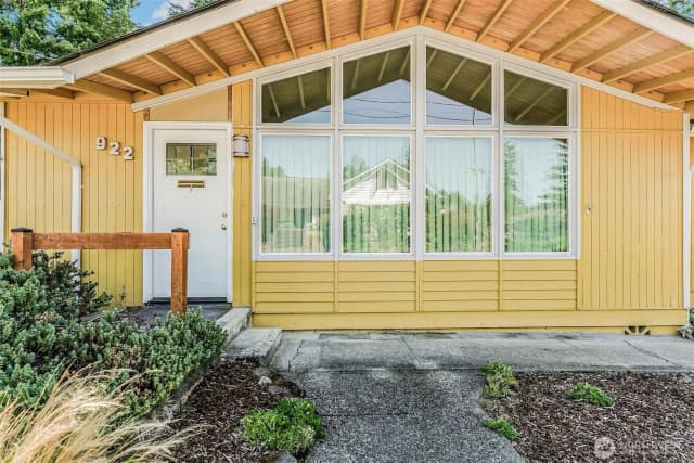 Property photo for 922 Plymouth Street Sw, Olympia photo 2