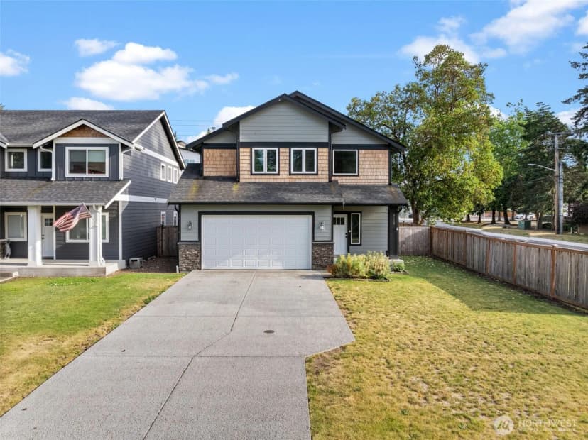 Property photo for 9128 Moreland Avenue Sw, Lakewood