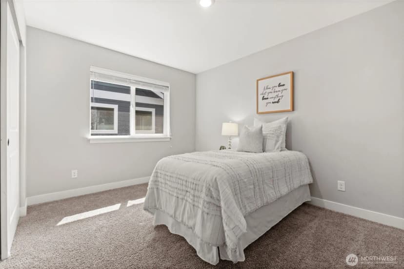 Property photo for 9128 Moreland Avenue Sw, Lakewood photo 30