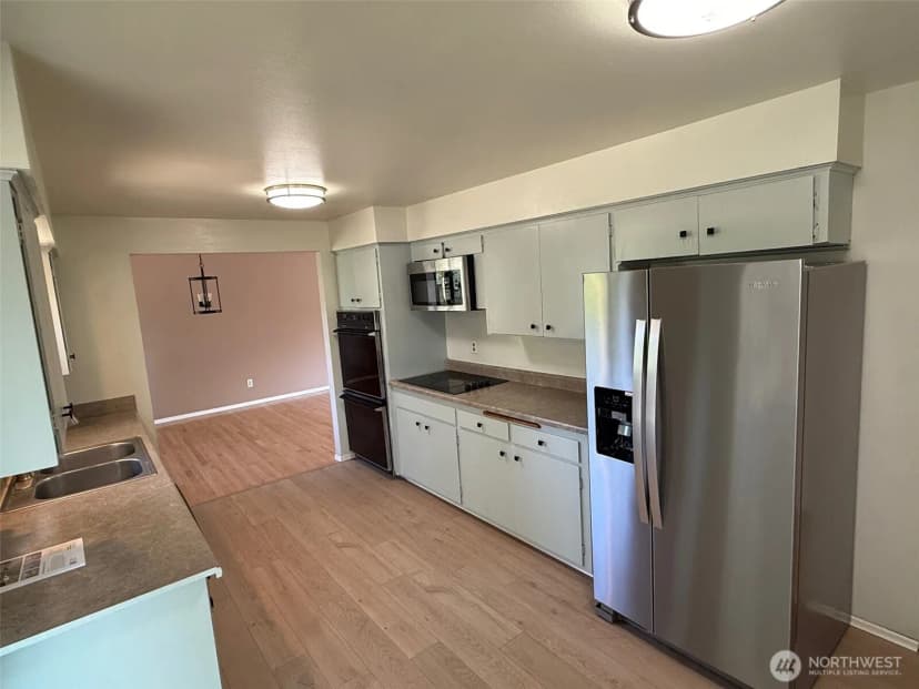 Property photo for 1809 Blaine Avenue Ne, Renton photo 3