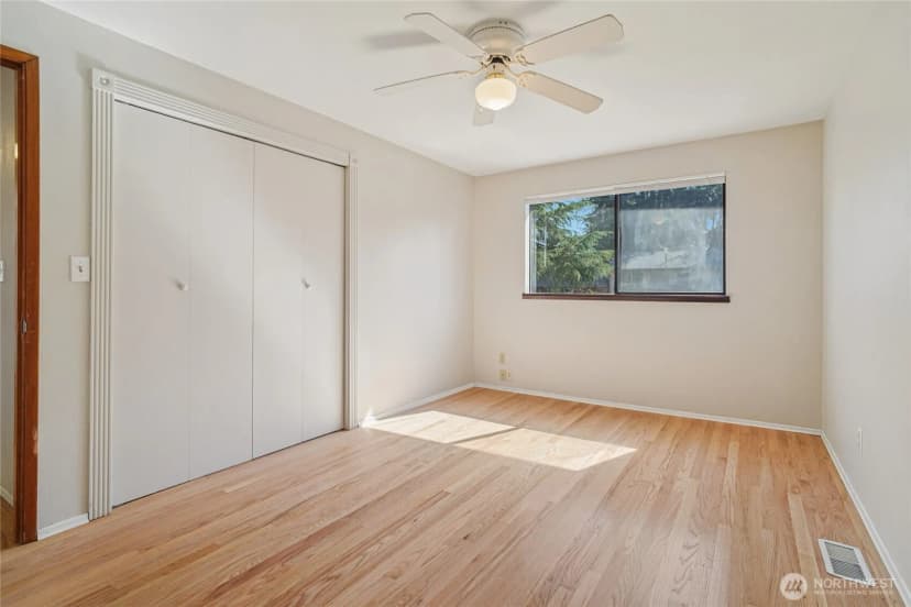 Property photo for 1809 Blaine Avenue Ne, Renton photo 9