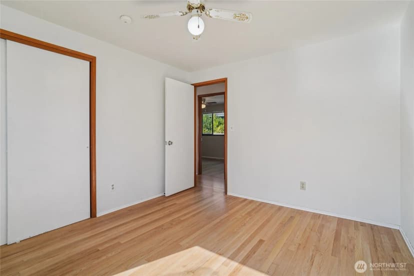 Property photo for 1809 Blaine Avenue Ne, Renton photo 12