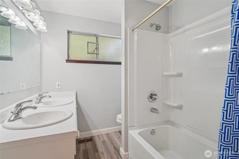 Property photo for 1809 Blaine Avenue Ne, Renton photo 8