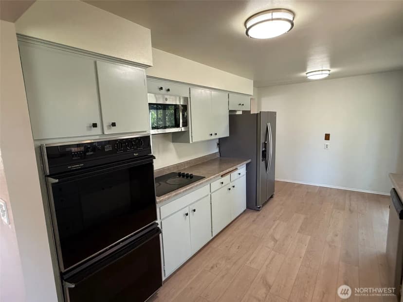 Property photo for 1809 Blaine Avenue Ne, Renton photo 2