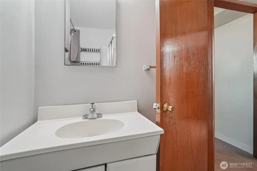 Property photo for 1809 Blaine Avenue Ne, Renton photo 19