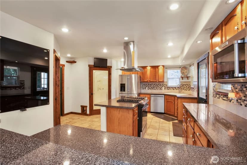 Property photo for 8133 Bicentennial Loop Se, Lacey photo 8