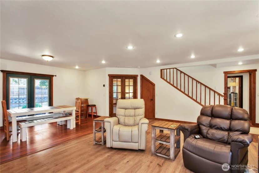 Property photo for 8133 Bicentennial Loop Se, Lacey photo 3