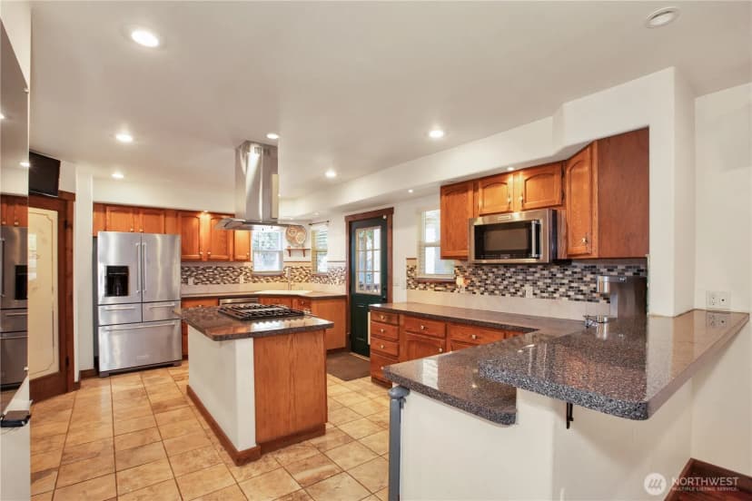 Property photo for 8133 Bicentennial Loop Se, Lacey photo 7