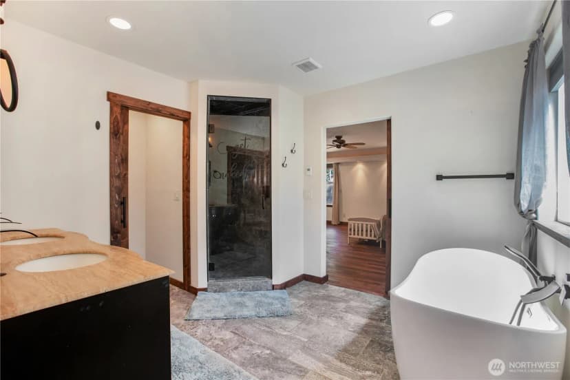 Property photo for 8133 Bicentennial Loop Se, Lacey photo 19