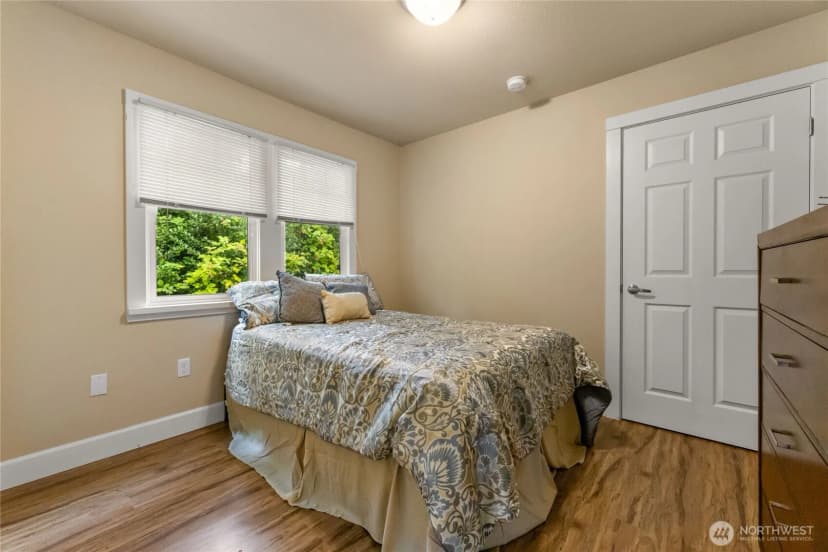 Property photo for 1421 Pine Avenue Ne, Olympia photo 15