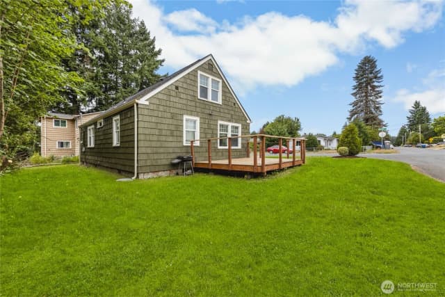 Property photo for 1421 Pine Avenue Ne, Olympia photo 4