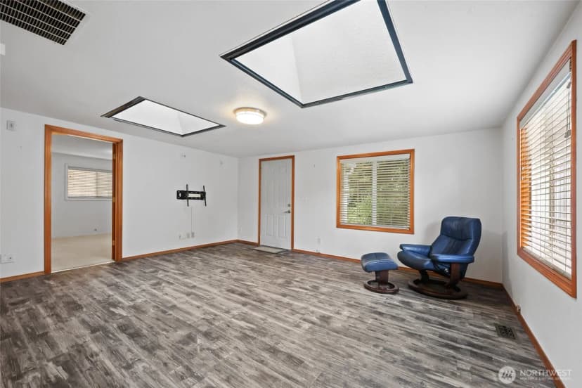 Property photo for 301 Dennis Street Sw, Tumwater photo 10