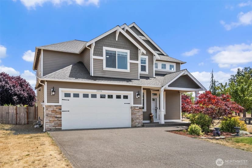 Property photo for 14922 Mountain View Court Se, Yelm photo 4