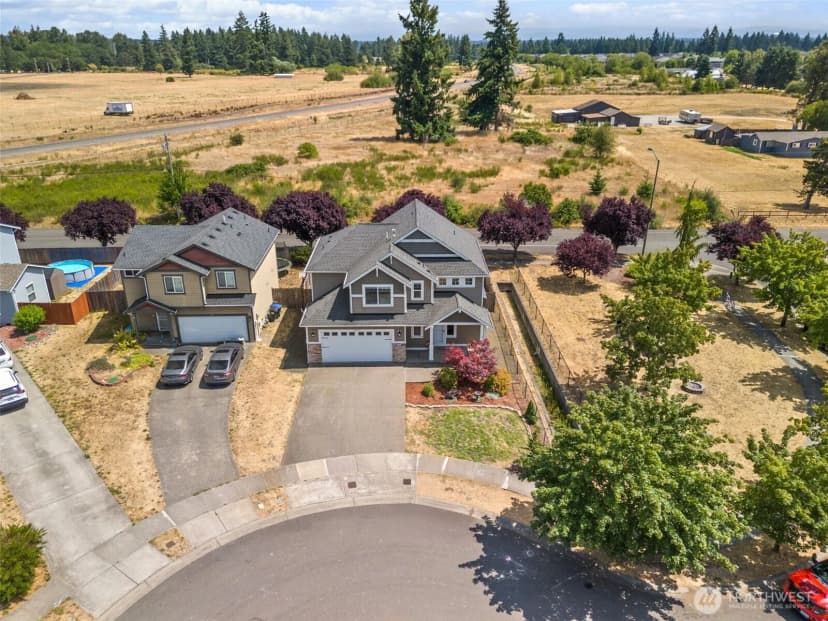 Property photo for 14922 Mountain View Court Se, Yelm photo 2