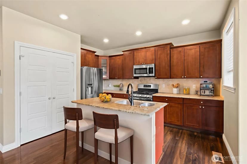 Property photo for 14922 Mountain View Court Se, Yelm photo 8
