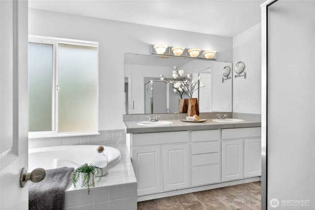 Property photo for 24011 Se 21st Street, Sammamish photo 5