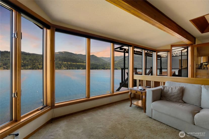 Property photo for 18 Far Summit Place, Bellingham
