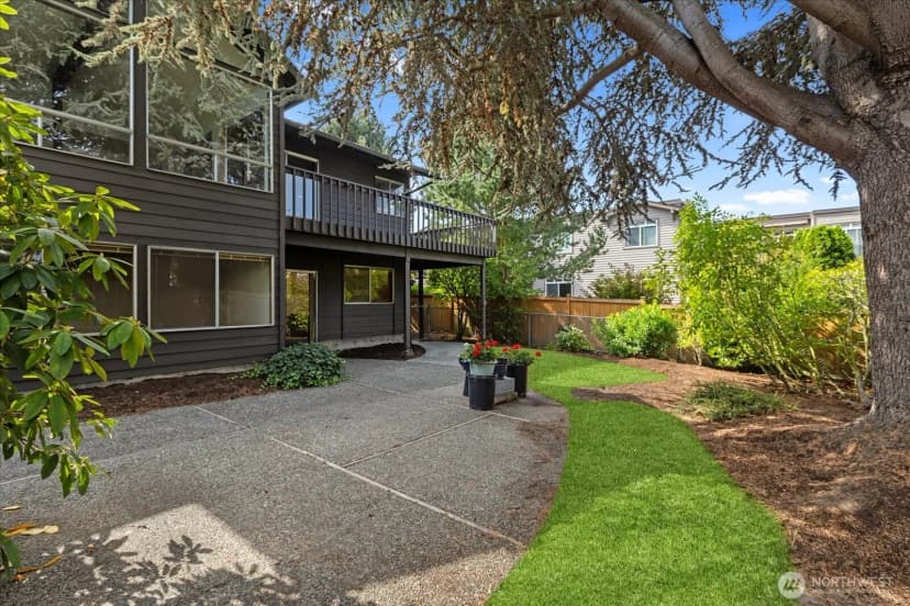 Property photo for 525 Holly Drive, Edmonds photo 2