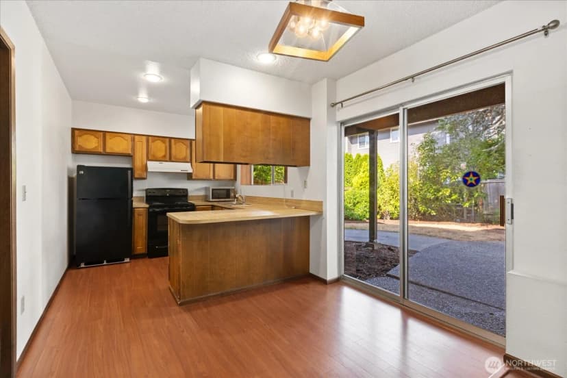 Property photo for 525 Holly Drive, Edmonds photo 15