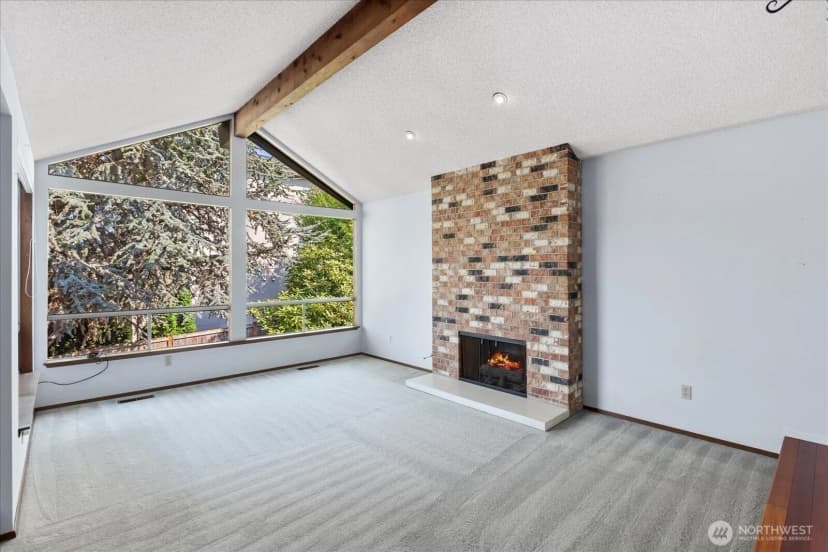 Property photo for 525 Holly Drive, Edmonds photo 6