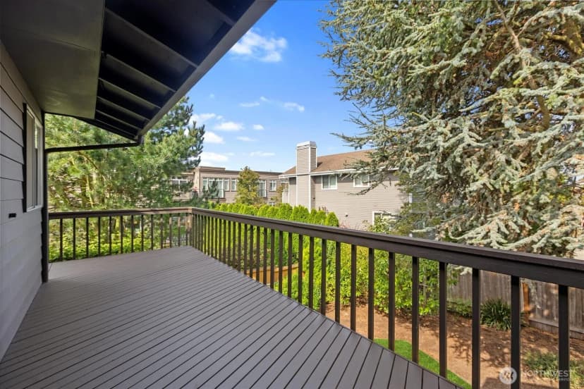 Property photo for 525 Holly Drive, Edmonds photo 20